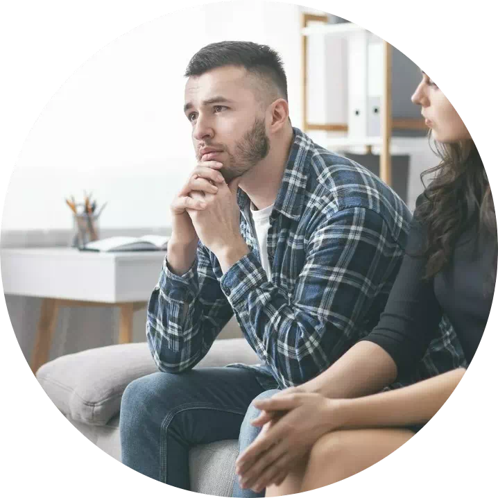 zasmucony mężczyzna